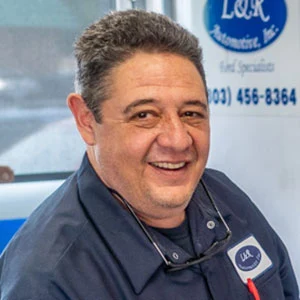 Oscar H. - Service Adviser